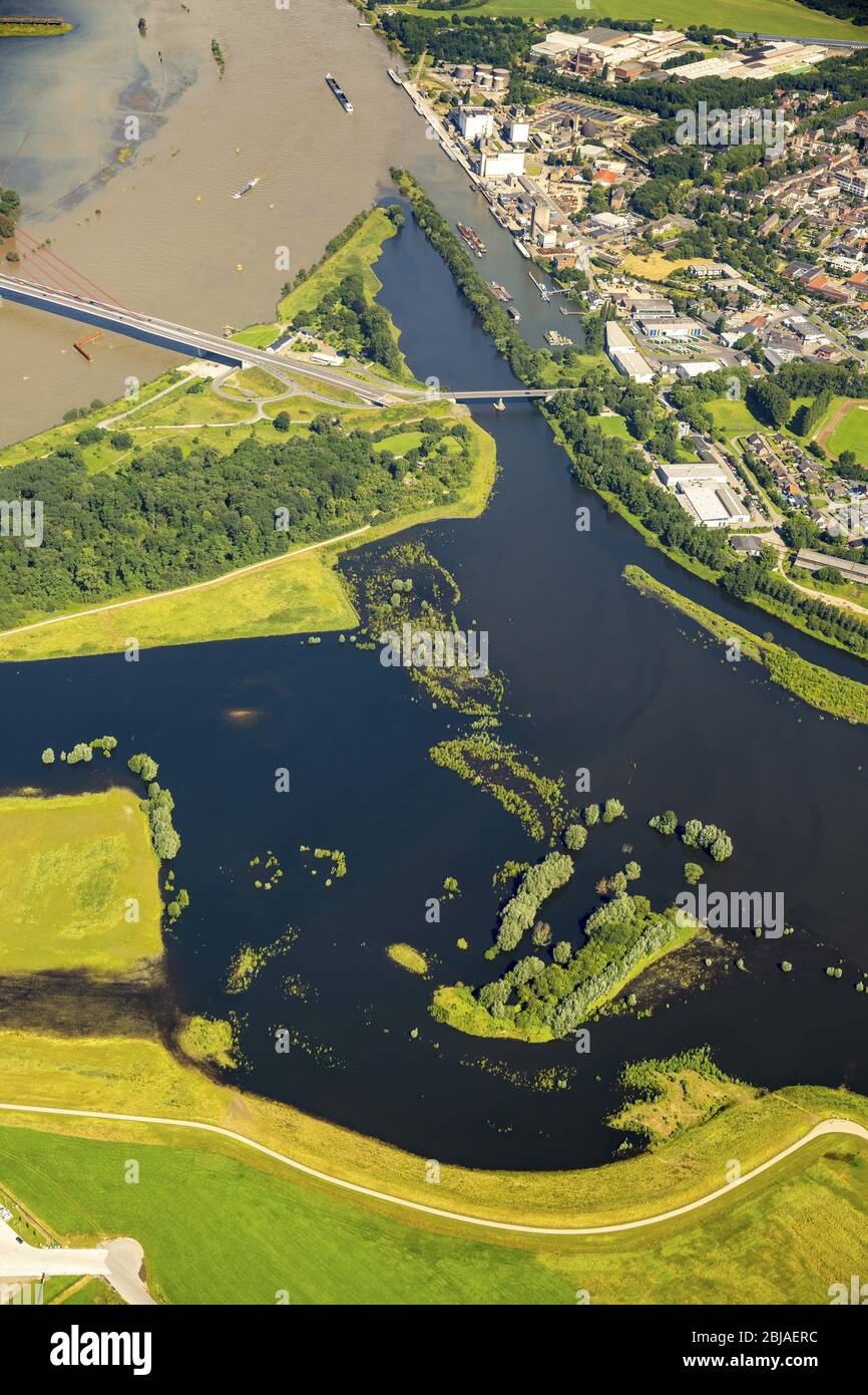 Paesaggi del ridisegnato spazio di apertura labbro nel flusso di flusso del Reno in Wesel, 23.06.2016, vista aerea, Germania, Nord Reno-Westfalia, Ruhr Area, Wesel Foto Stock