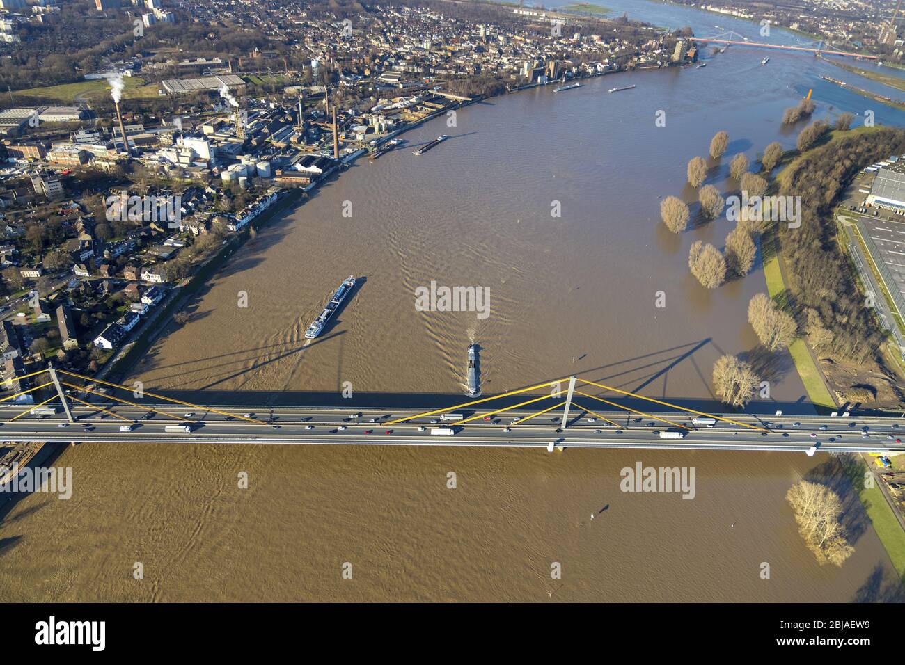Ponte sul Reno Neuenkamp, autostrada A40, 07.20.2020, vista aerea, Germania, Nord Reno-Westfalia, Area della Ruhr, Duisburg Foto Stock