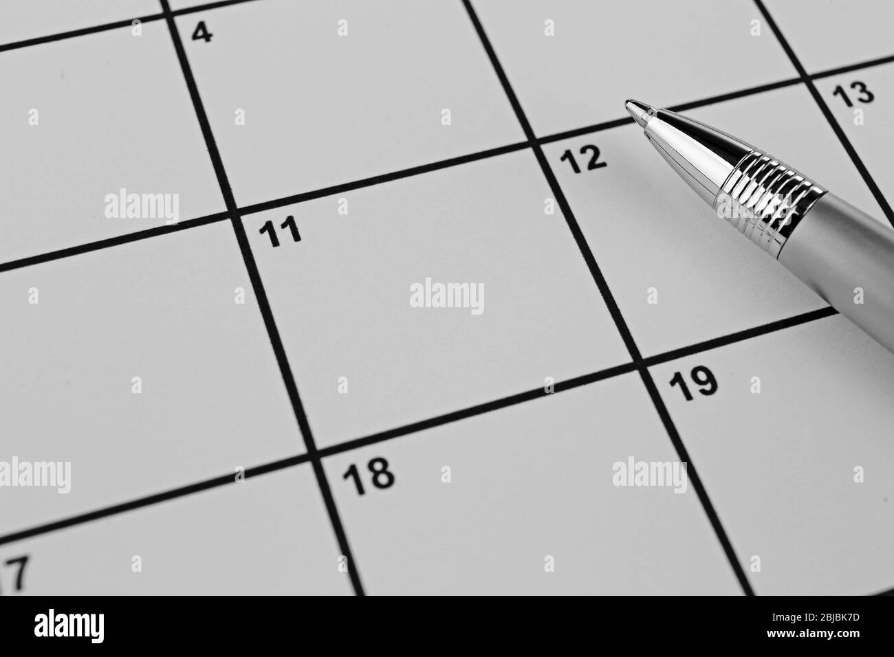 Penna sul calendario, primo piano. Concetto di fisioterapia Foto Stock