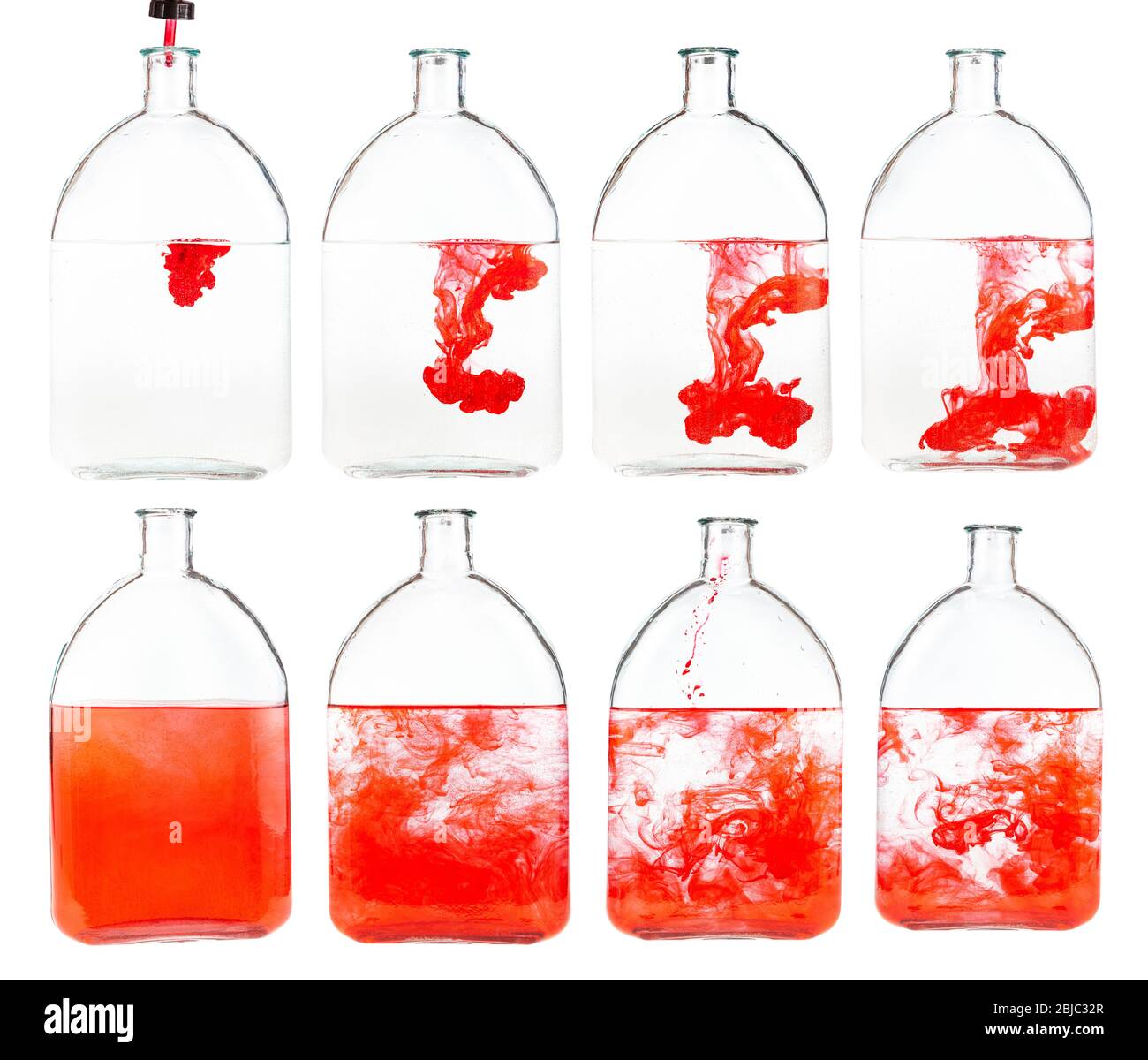 set di soluzioni di inchiostro rosso in acqua in matraccio di vetro isolato su fondo bianco Foto Stock