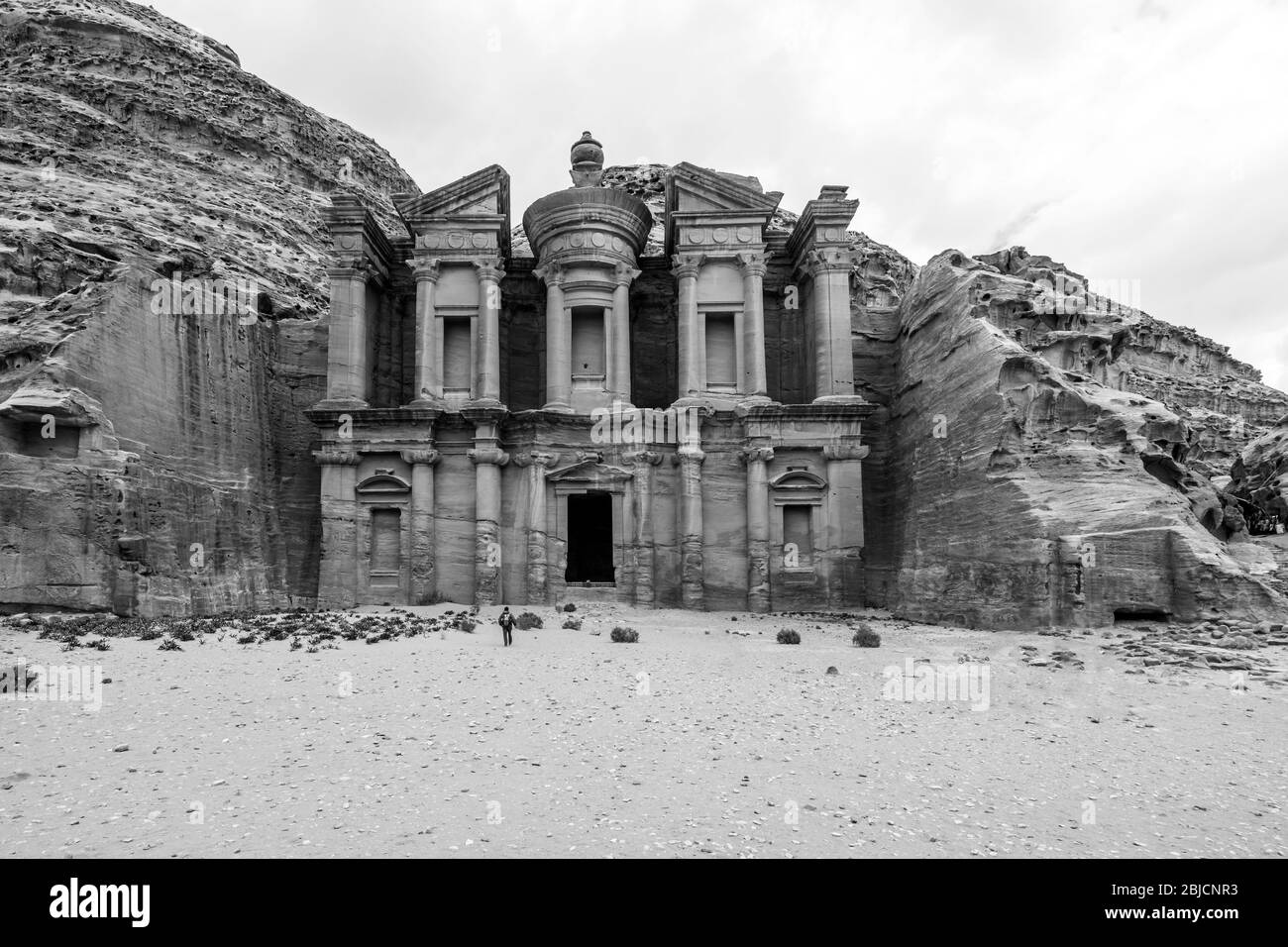 Ad Deir tempio a Petra, Giordania, bianco e nero Foto Stock