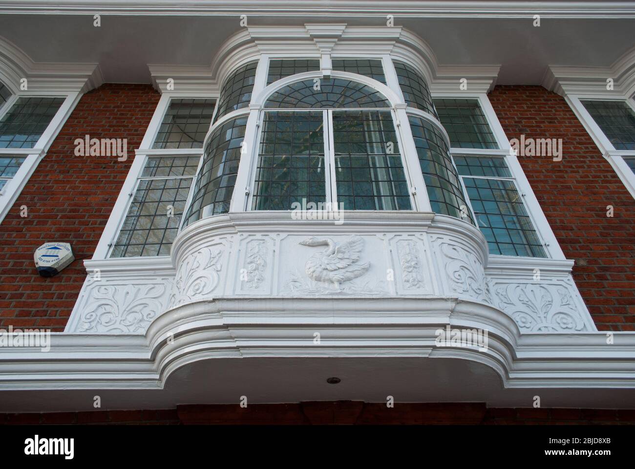 Architettura vittoriana Red Brick White Detail Arts & Crafts Old Swan House 17 Chelsea Embankment, London, SW3 di Norman Shaw Foto Stock