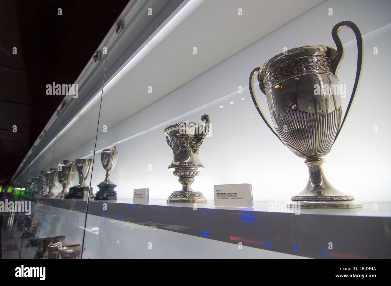 Barcellona, Spagna - 22 settembre 2014: Una delle gallerie dei trofei del museo del FC Barcelona. Campionato di Lega catalana. Camp Nou, Barcellona, S. Foto Stock