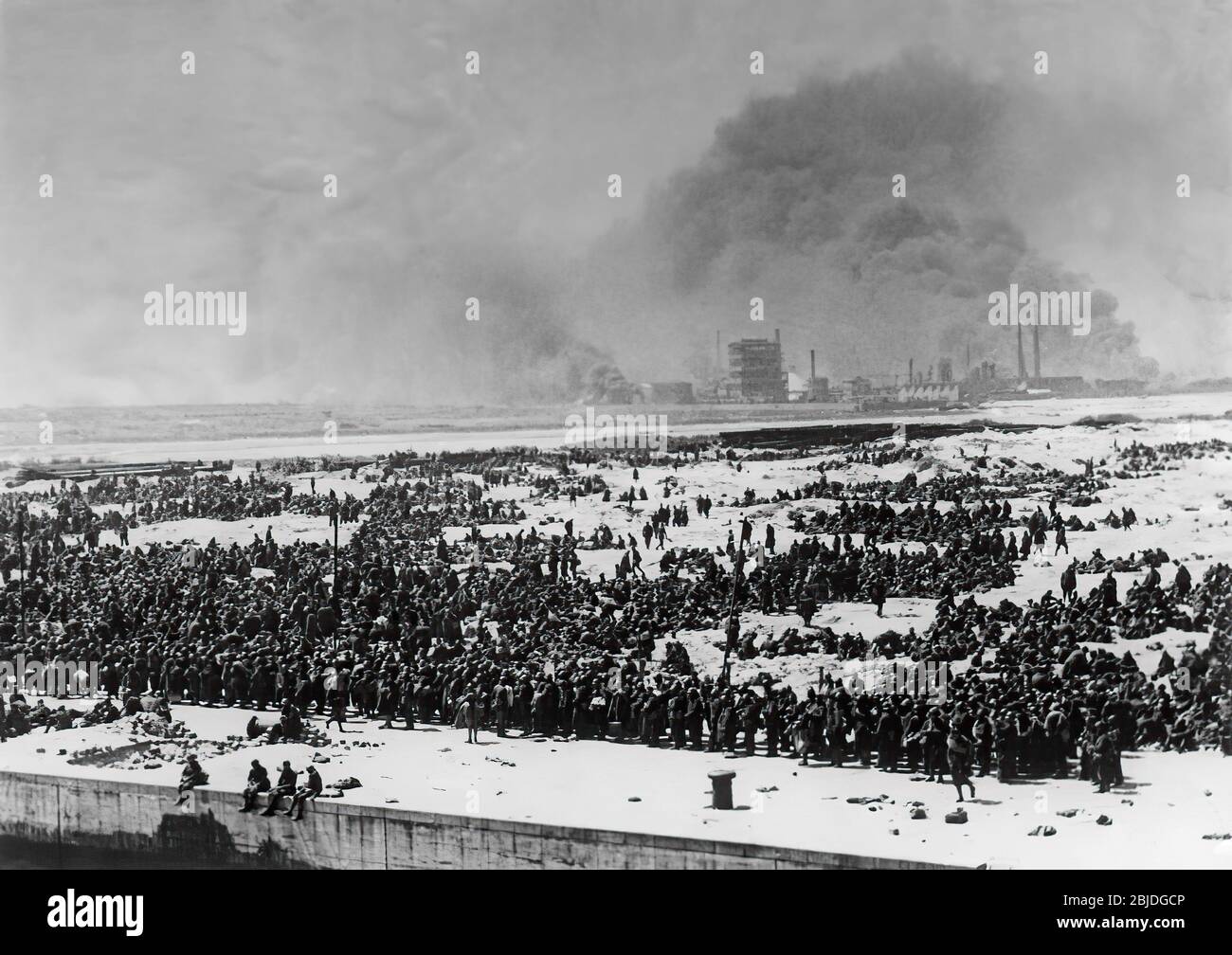 L'evacuazione di Dunkerque, detta operazione Dynamo e nota anche come Miracolo di Dunkerque, fu l'evacuazione dei soldati alleati durante la seconda guerra mondiale dalle spiagge e dal porto di Dunkerque, nel nord della Francia, tra il 26 maggio e il 4 giugno 1940. Foto Stock