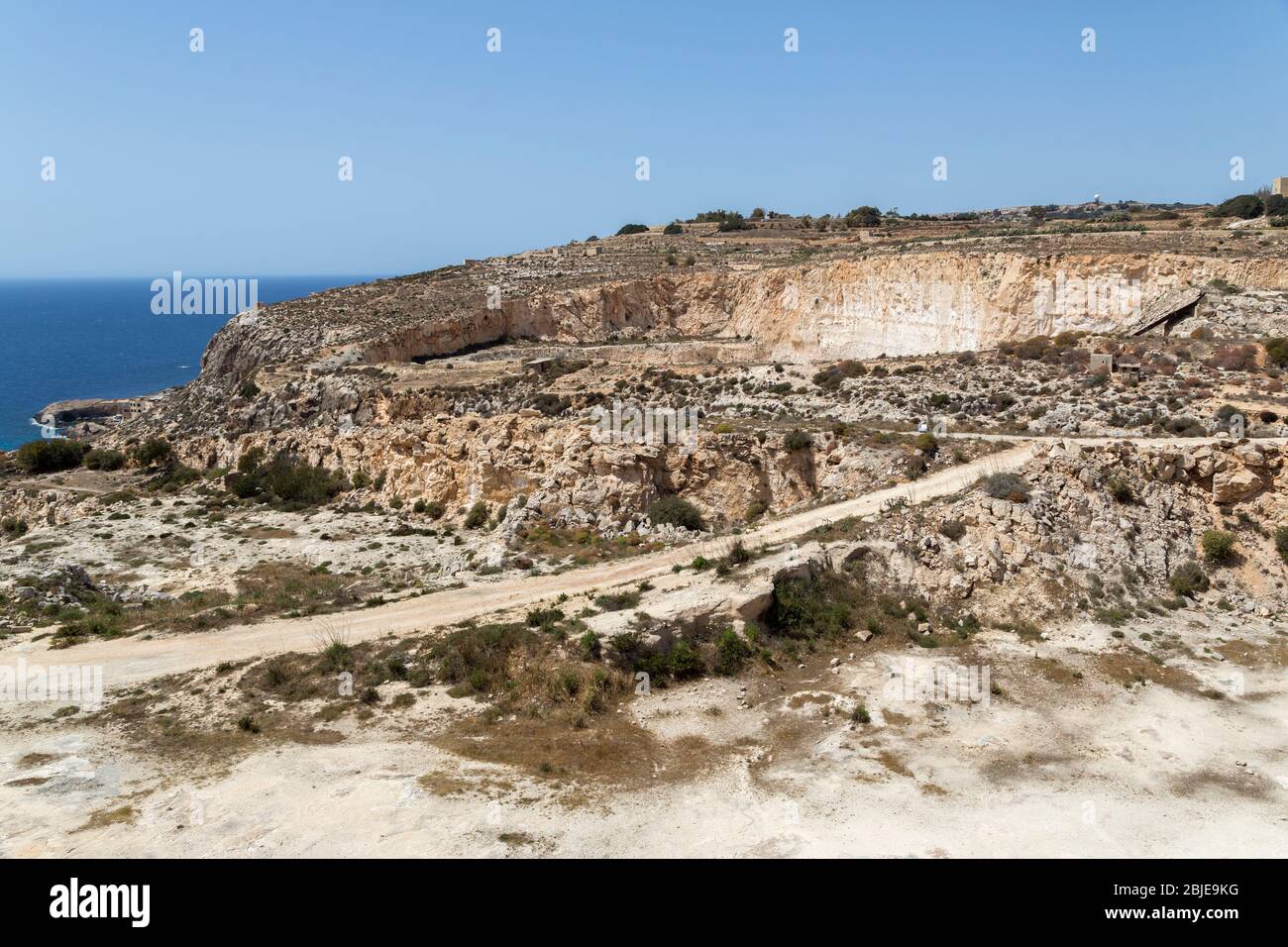 Resti di cave nei pressi dei templi di Mnajdra, Qrendi, Malta Foto Stock