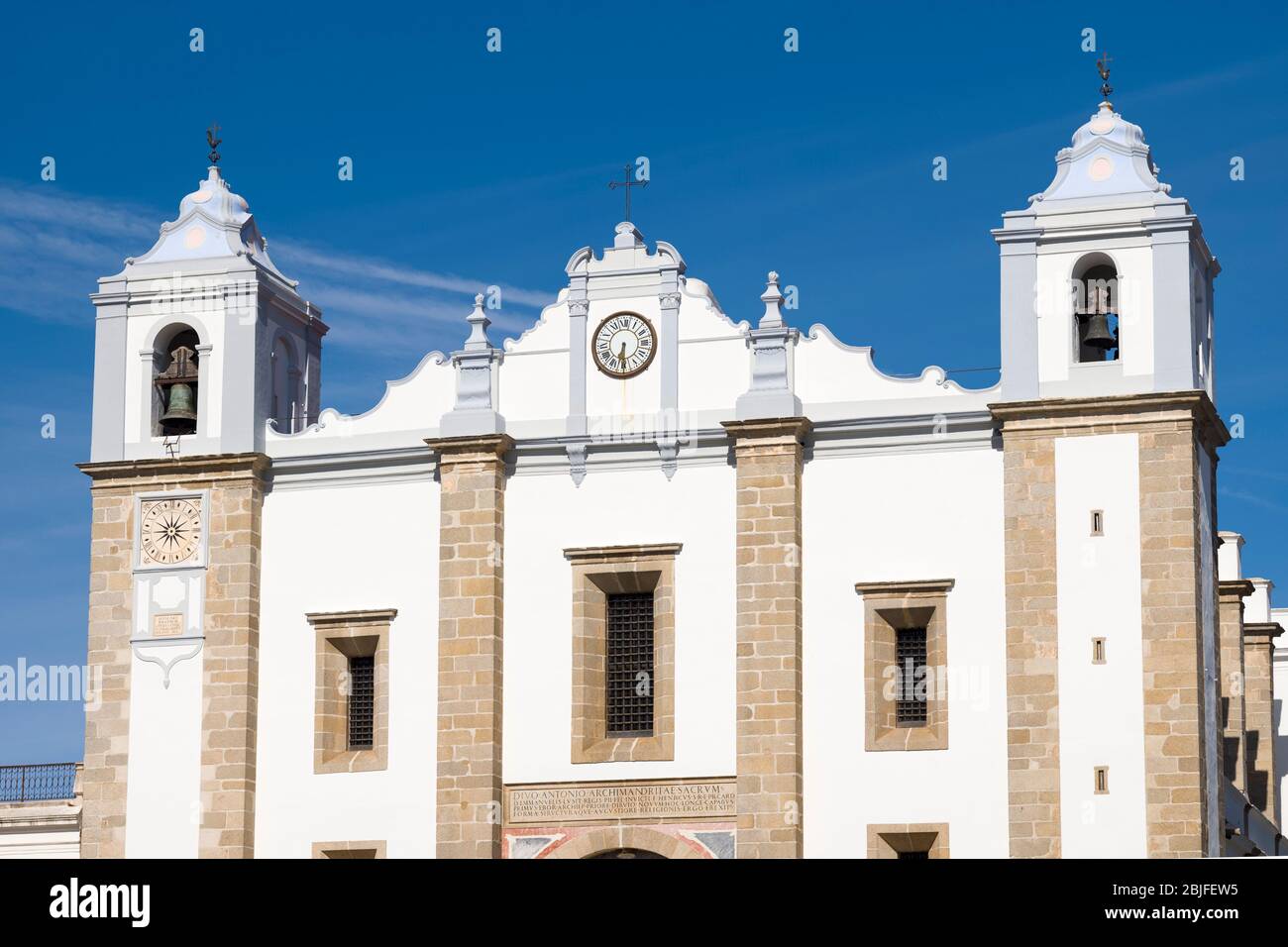 Chiesa di Sant'Antao - Igreja de Santo Antao - in Piazza Giraldo - Praca do Giraldo - Evora, Portogallo Foto Stock