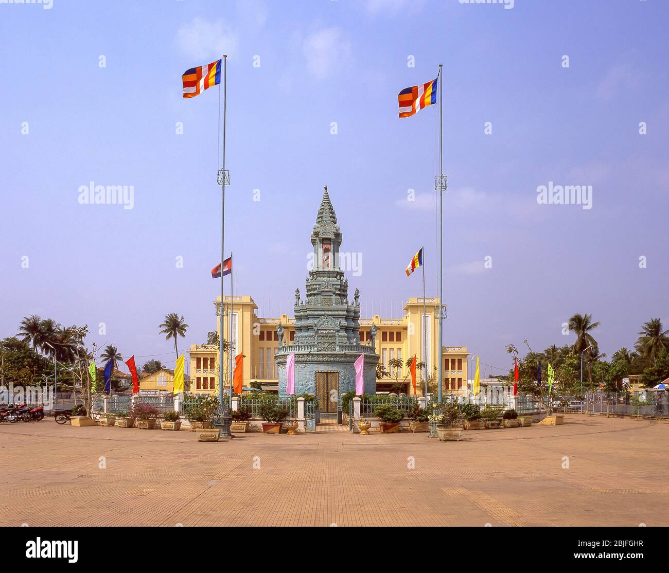 Phnom Penh Stazione ferroviaria reale dietro Buddha Stupa, Preah Monivong Boulevard, Phnom Penh, Regno di Cambogia Foto Stock