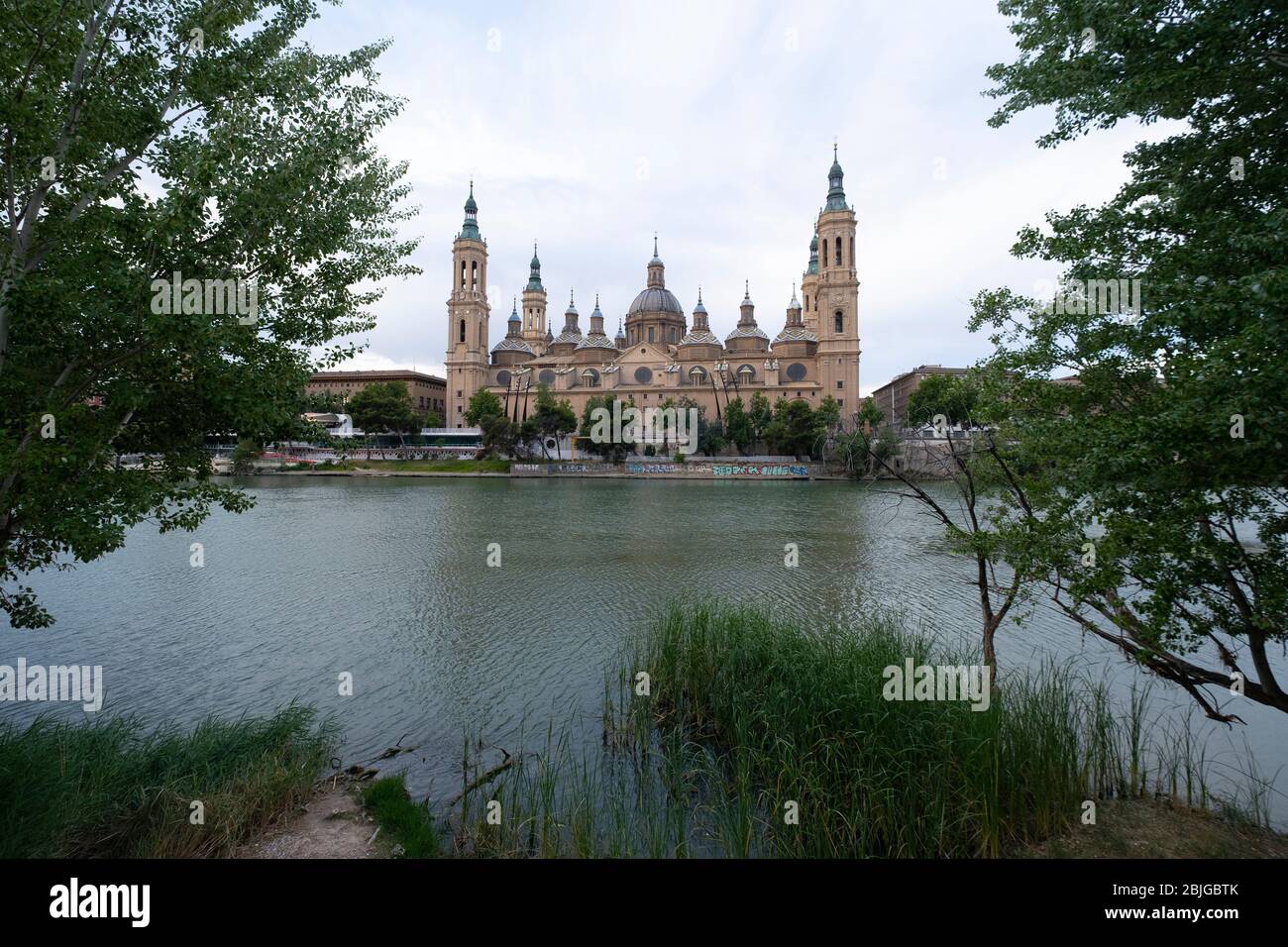 Cattedrale-Basilica di nostra Signora del pilastro, nota come Basílica de Nuestra Señora del Pilar a Saragozza, Spagna Foto Stock