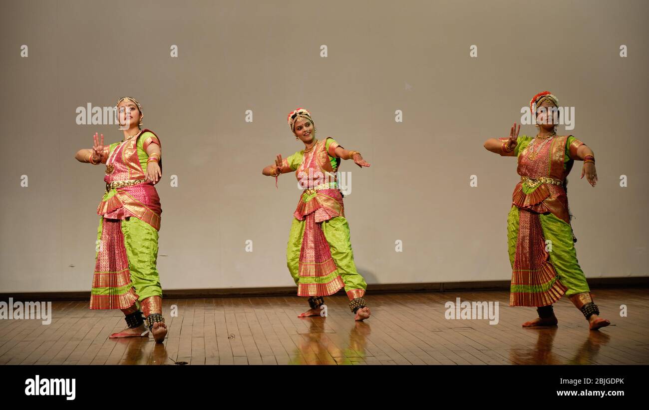 Delhi / India - Ottobre 2019: Danza classica indiana Kathak a Nuova Delhi, India Foto Stock