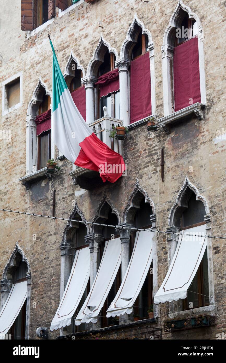 Bandiera italiana sulla Fondamenta del Pintor, Venezia, Italia, Europa Foto Stock