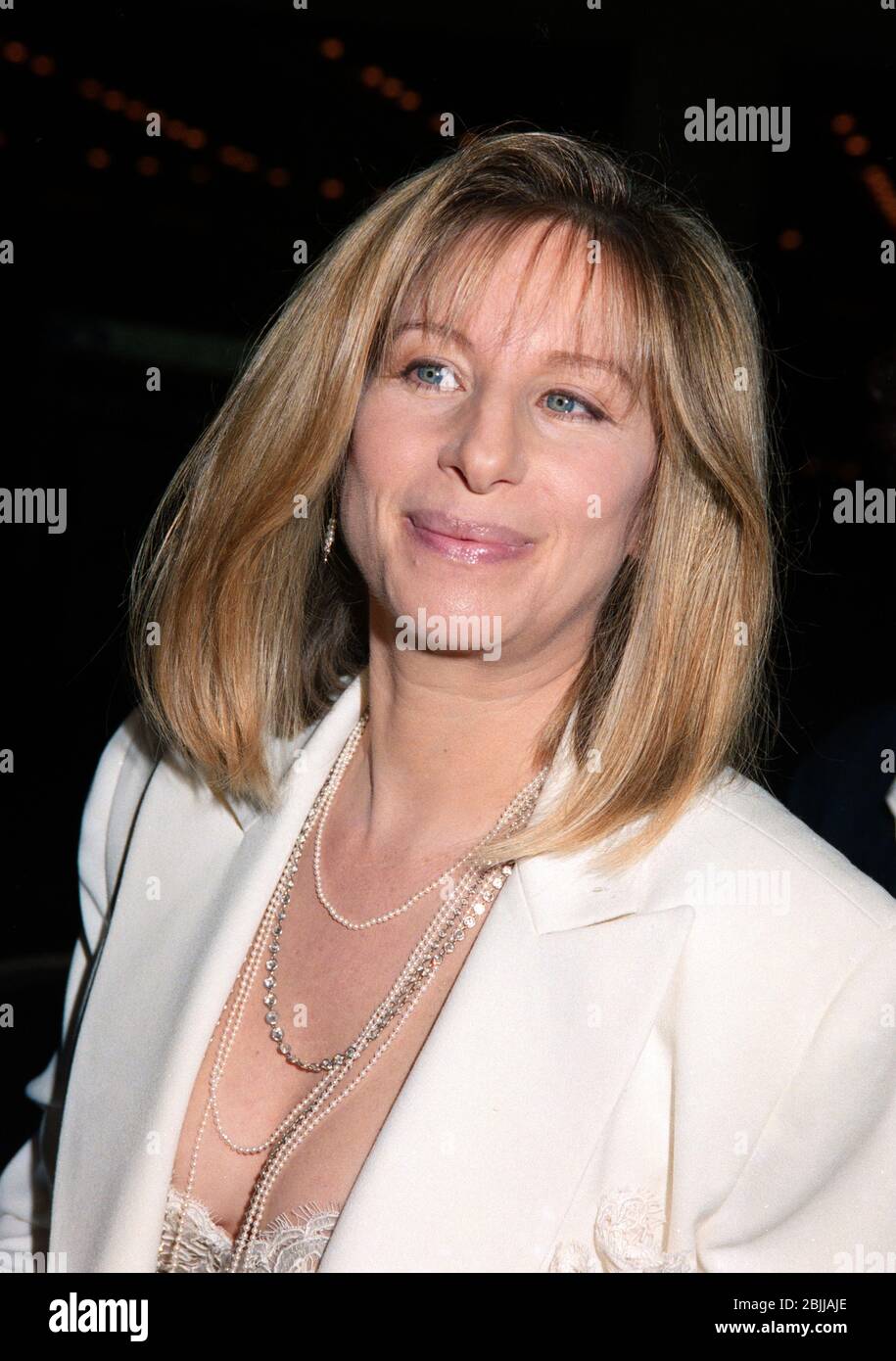 LOS ANGELES, CA. c. n.d.: Attrice Barbra Streisand. Foto file © Paul Smith/Featureflash Foto Stock
