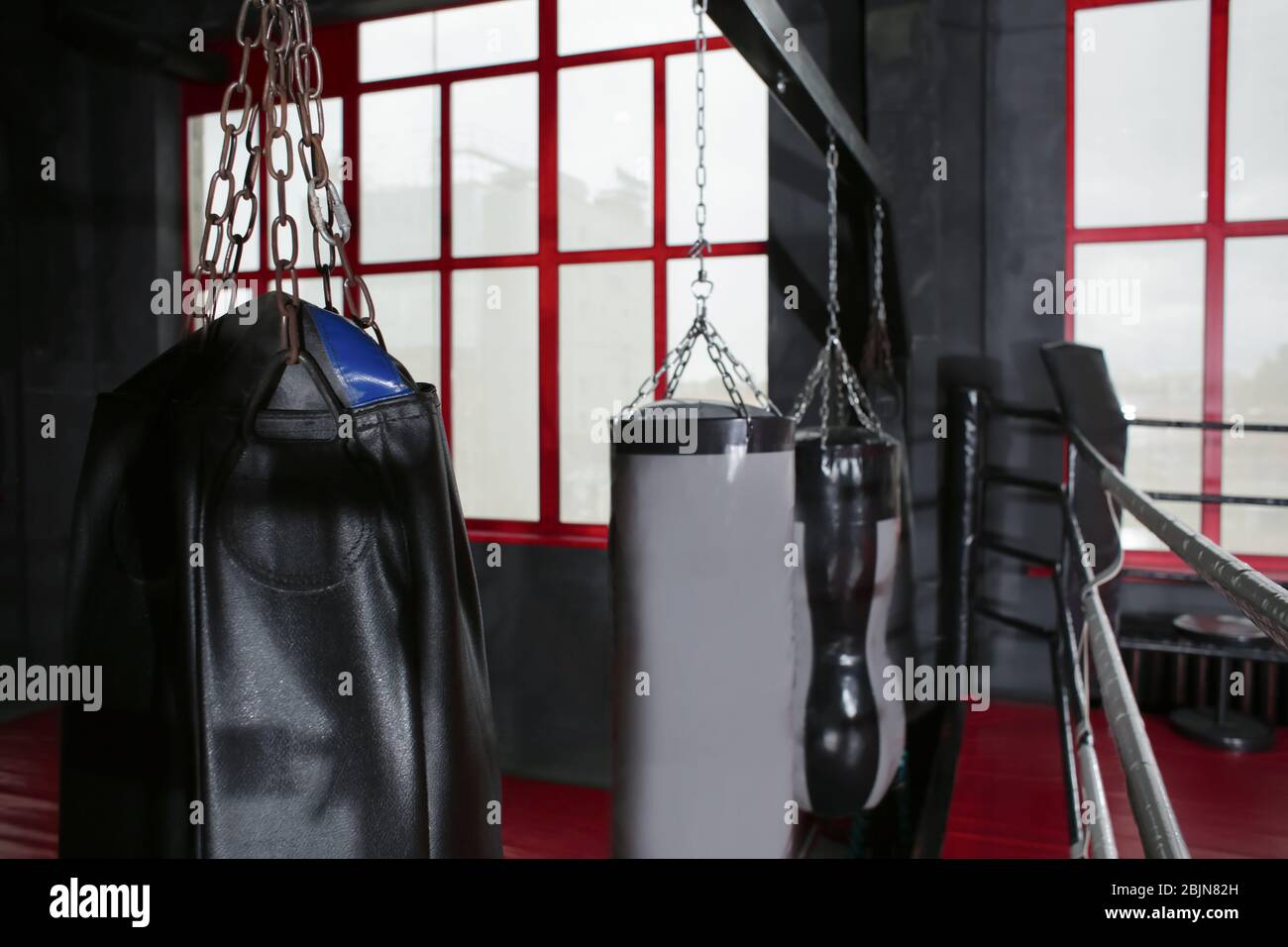 Sacchetti da punzonatura per allenarsi in palestra Foto Stock