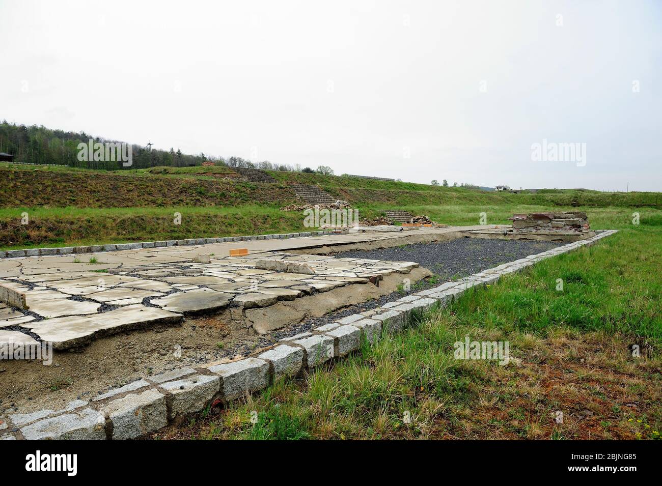 Campo di concentramento nazista tedesco, sterminio in Polonia occupata, reliquie di un ex campo di concentramento nazista tedesco, il campo Gross-Rosen è stato stabilito nell'agosto 1940 come ramo di KL Sachsenhausen, campo di concentramento nazista, sterminio in Polonia occupata, campo di concentramento di Hitler, campo di sterminio in Polonia occupata tedesca, campo di concentramento tedesco, Germania morte Gross-Rosen, dolnoslaskie, polonia, campo di concentramento nazista, Gross-Rosen vicino a Strzegom, rogoznica, dolnoslaskie, polonia, europa, dolnoslaskie, polonia, europa, tedesco di concentrazione nazista, storico, due mondo di guerra, Foto Stock