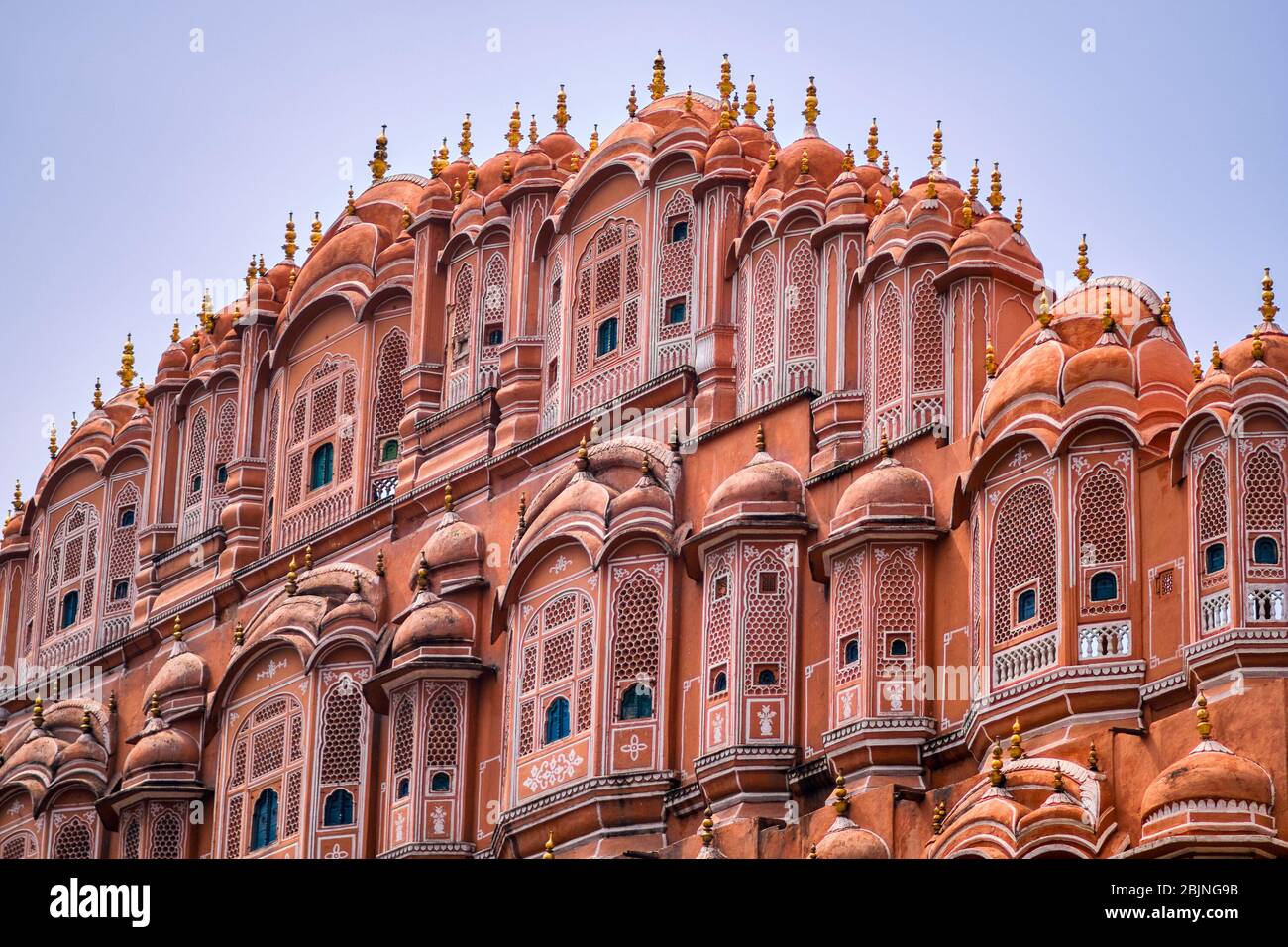 Hawa Mahal Palace a Jaipur città rosa in Rajasthan, India Foto Stock