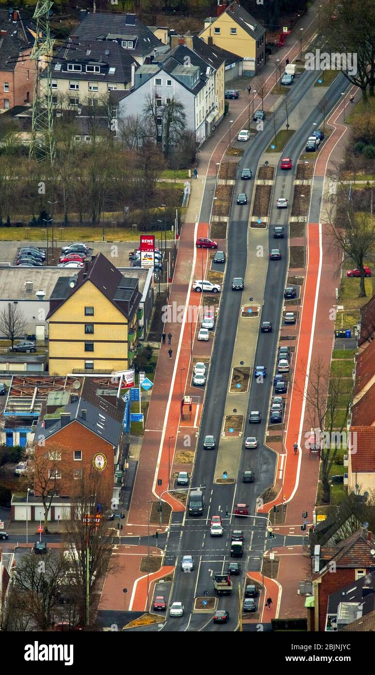 , Horster Street con piste ciclabili nel quartiere Brauck, 04.02.2017, vista aerea, Germania, Nord Reno-Westfalia, Ruhr Area, Gladbeck Foto Stock