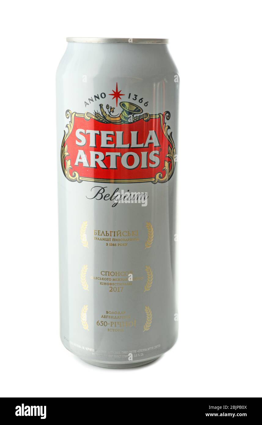 KYIV, UCRAINA - 18 SETTEMBRE 2017: CAN di Stella Artois su sfondo bianco Foto Stock