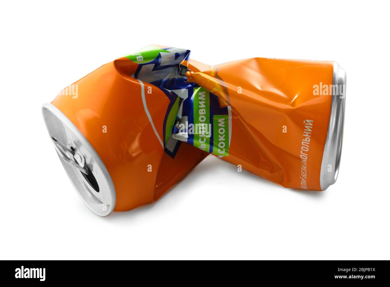 KIEV, UCRAINA - 18 SETTEMBRE 2017: Usato lattina di Fanta su sfondo bianco Foto Stock