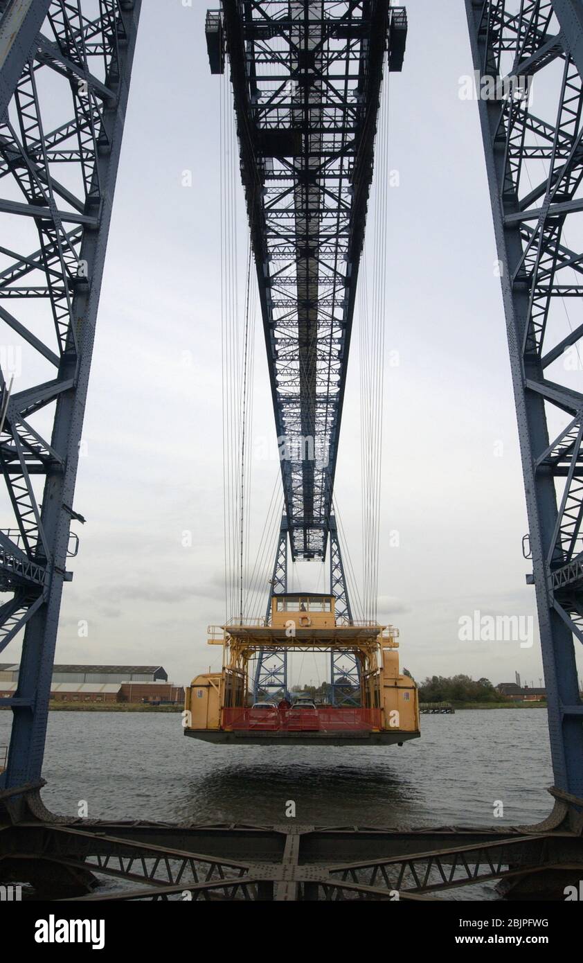 Ponte di trasporto Middlesborough sul fiume Tees; Teesside UK Foto Stock