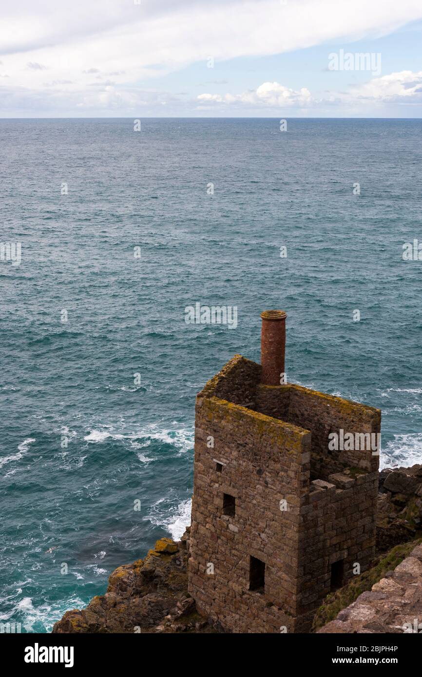 Crown's Engine House, Botallack Mine, St Just, Penwith Peninsula, Cornovaglia, Regno Unito Foto Stock