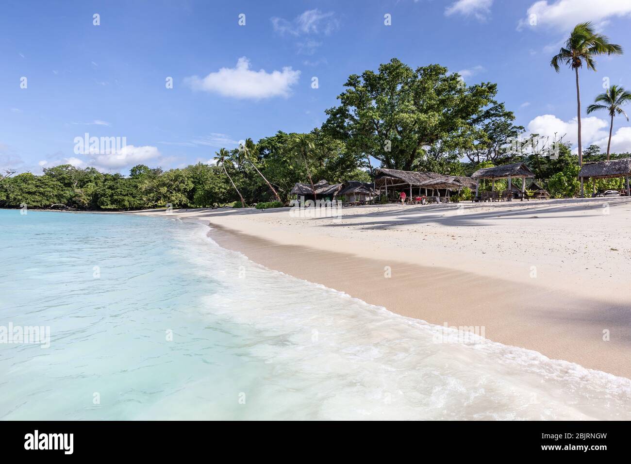 Idilliaca spiaggia blu laguna champagne costa Oceania Foto Stock