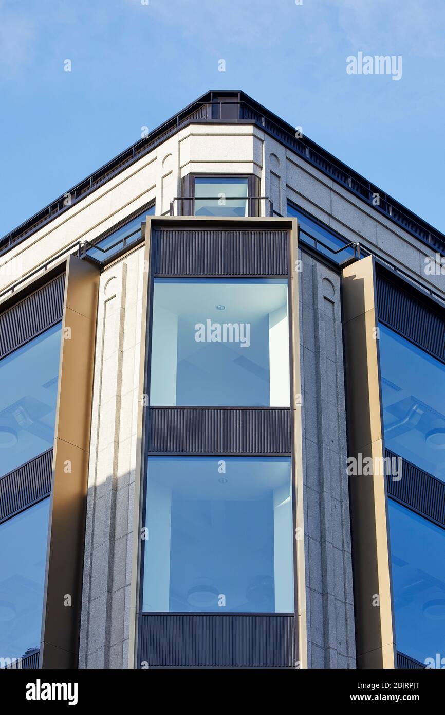 Rivestimento in metallo illuminato dal sole immagini e fotografie stock