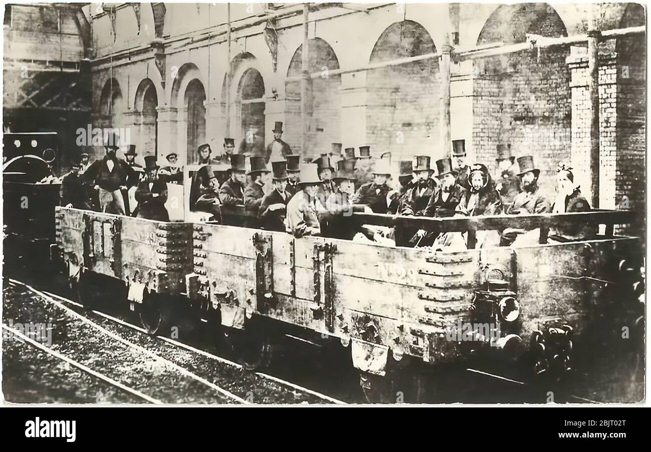 Edgware Road Station e il primo treno sotterraneo di viaggio Londra.1862. Foto Stock