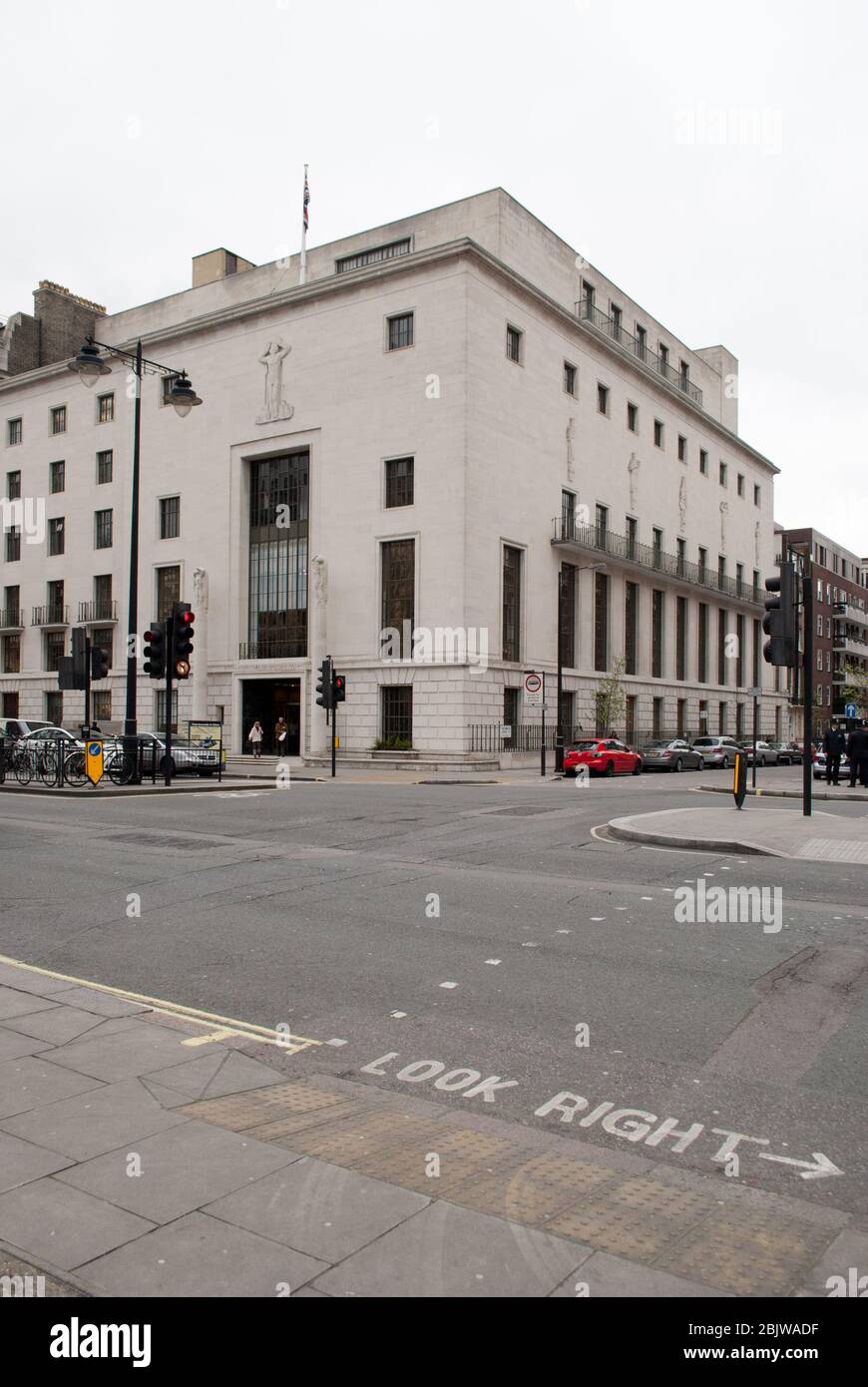 Architettura Art Deco anni '30 Portland Stone HQ RIBA 66 Portland Place, Marylebone, Londra W1B 1NR di George Grey Wornum Foto Stock