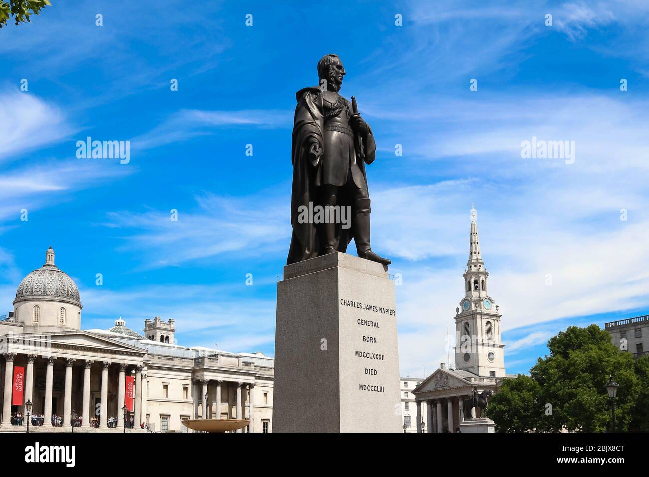 Obelisco Charles James Napier a Trafalgar Square, Londra, Regno Unito. Foto Stock