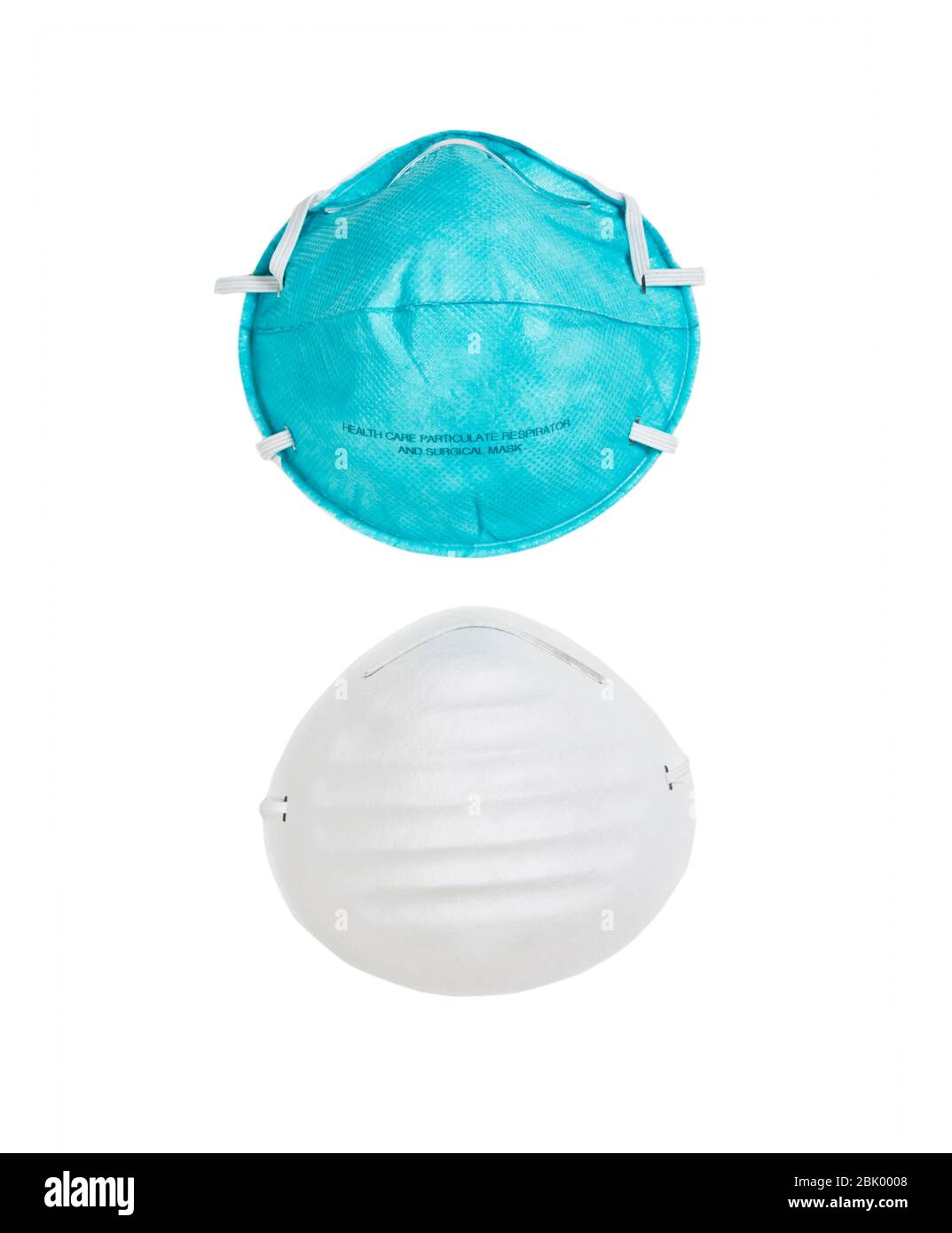 Respiratore a particelle e maschera chirurgica Blue N95 per la cura della salute e maschera facciale non medica isolata su bianco Foto Stock