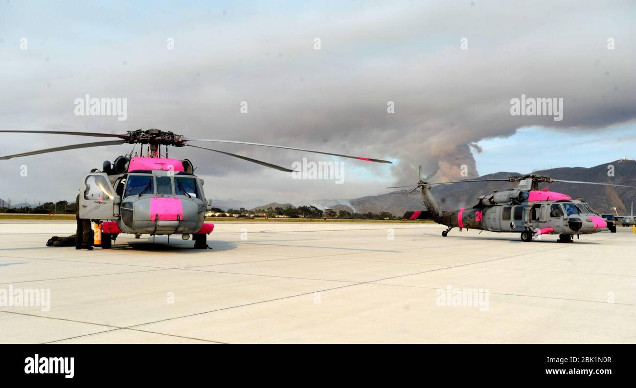 HSC-3 risponde agli incendi. Foto Stock