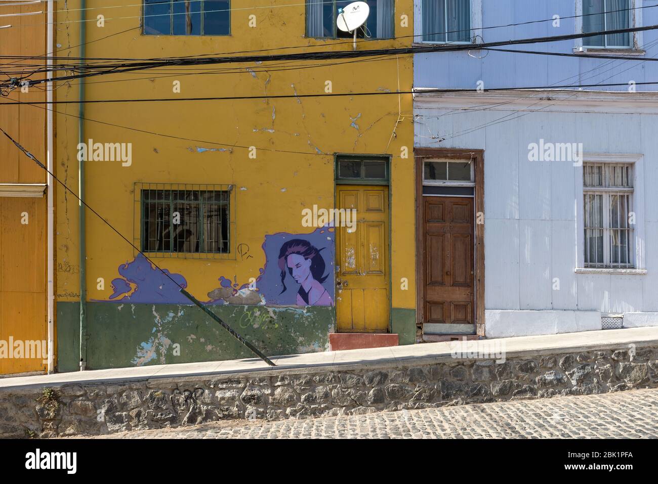 Graffiti, Street art nel centro storico di Valparaiso. Cile Foto Stock