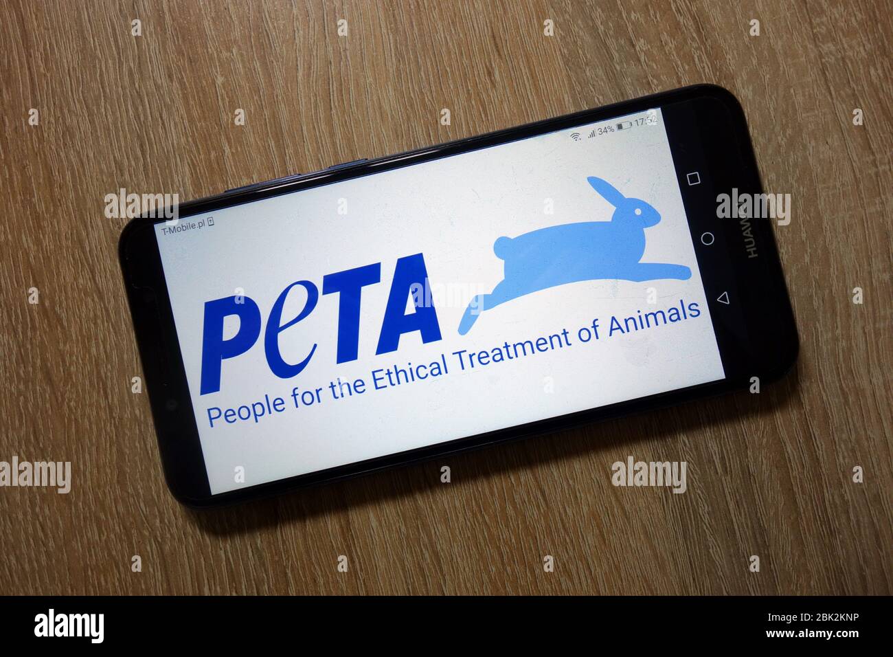 Persone per il trattamento etico degli animali (PETA) logo dell'organizzazione visualizzato sullo smartphone Foto Stock