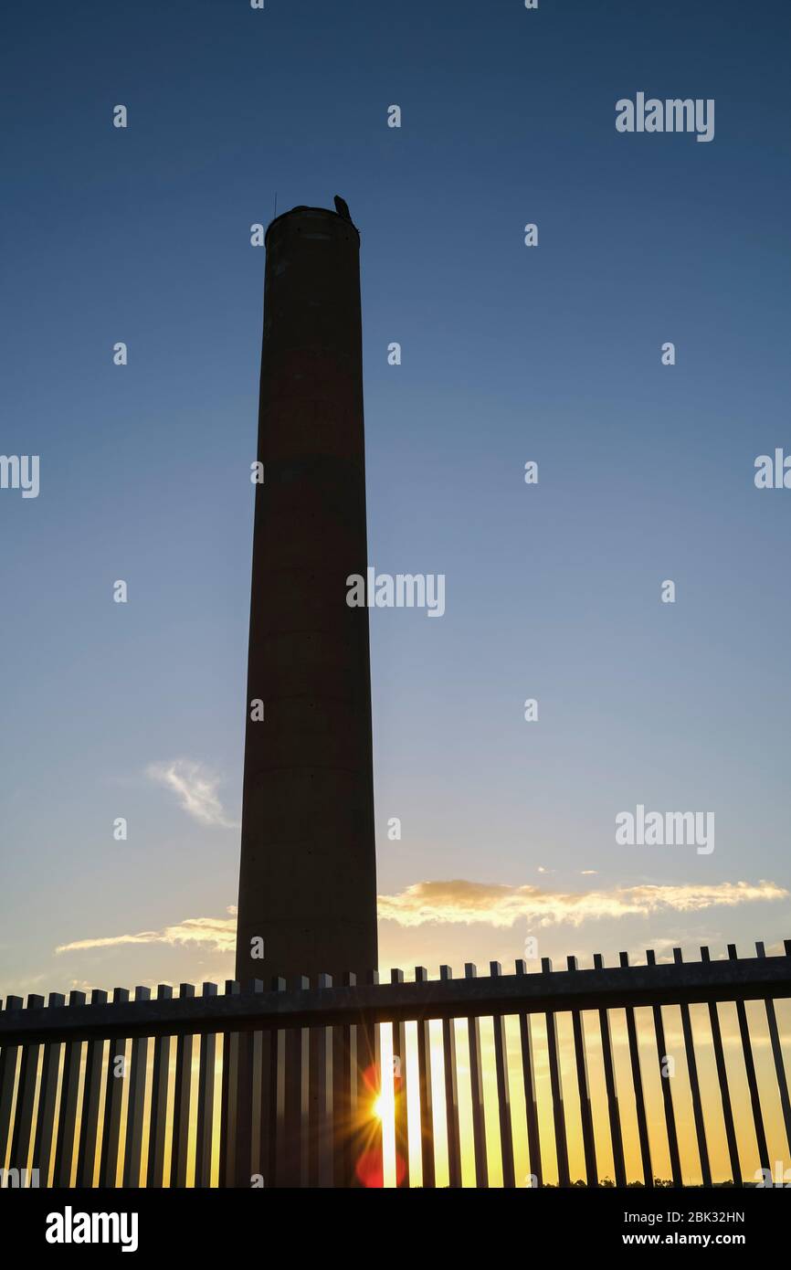 Camino alto Smokestack. Foto Stock