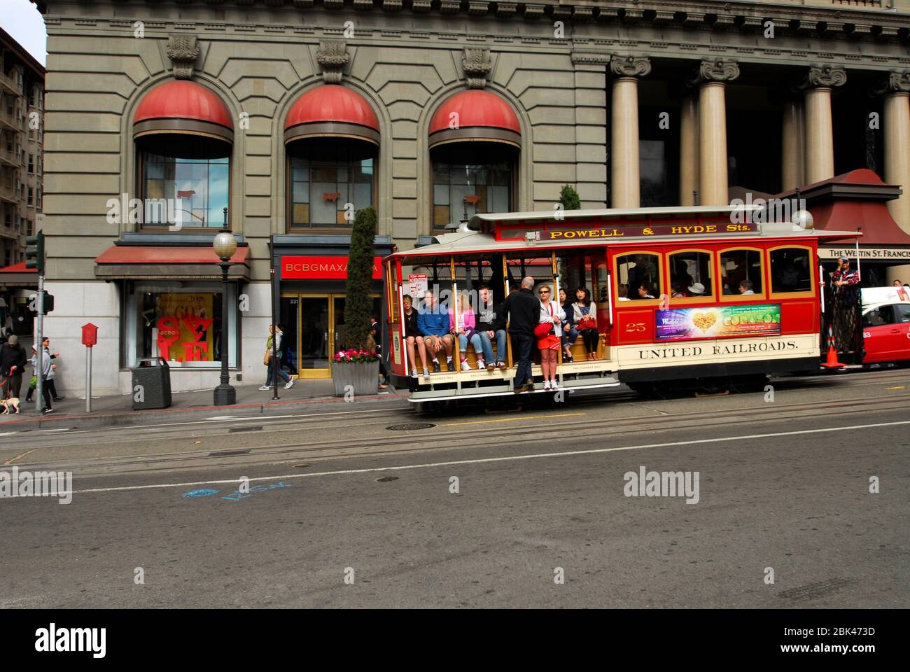 I passeggeri potranno fare un giro in funivia a San Francisco Foto Stock