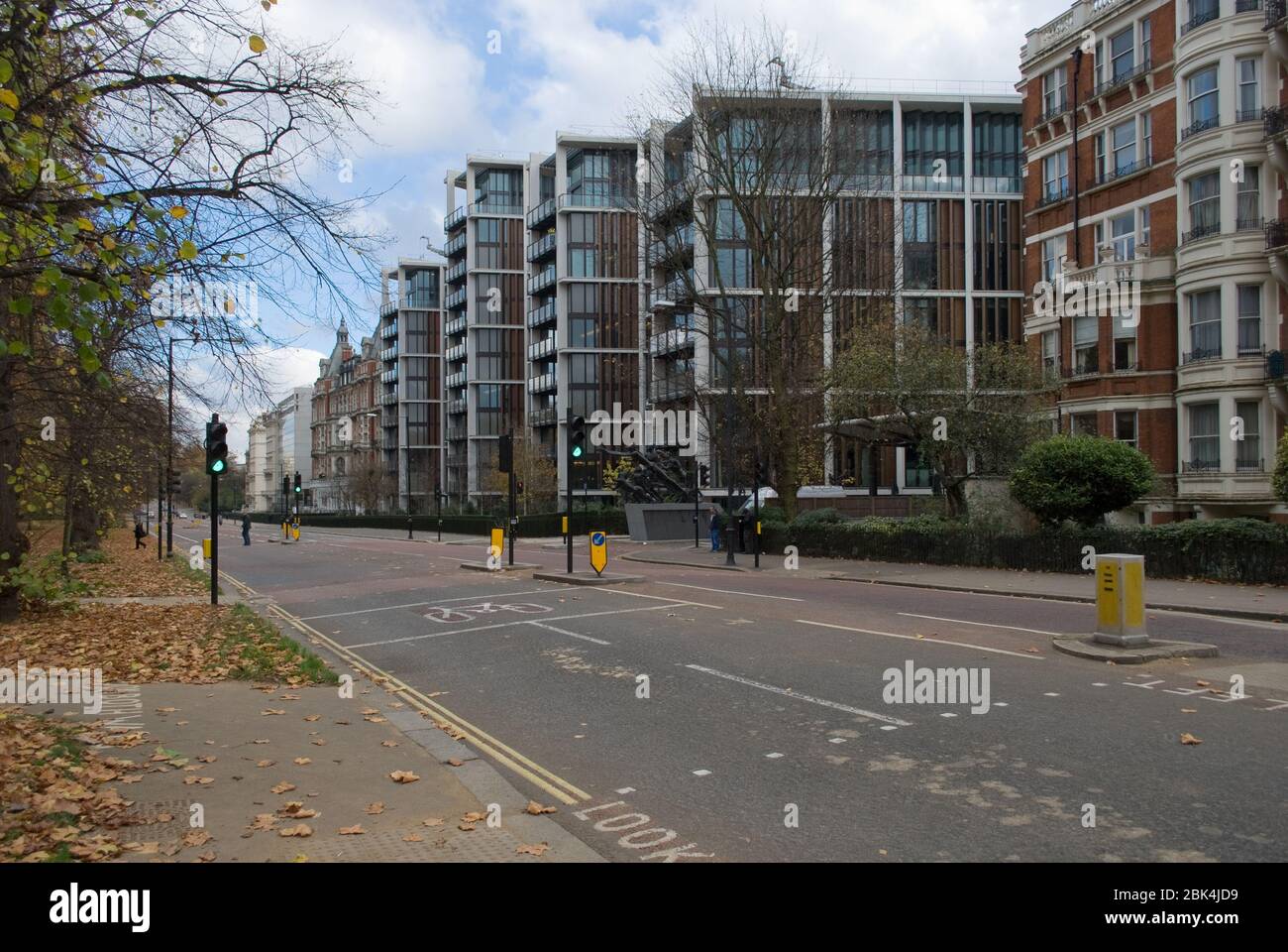 Modern Apartments Luxury Residential Under Construction One Hyde Park, Knightsbridge, London, SW1X 7LJ by RSHP Richard Rogers Graham Stirk Foto Stock
