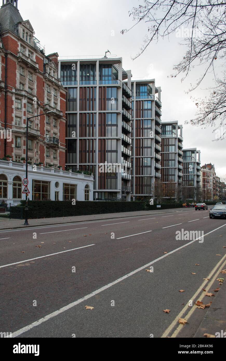 Modern Apartments Luxury Residential Under Construction One Hyde Park, Knightsbridge, London, SW1X 7LJ by RSHP Richard Rogers Graham Stirk Foto Stock