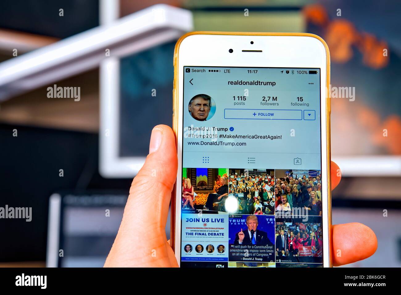 WROCLAW. POLONIA- 20 ottobre 2016: Account Instagram di Donald Trump mostrato su iPhone 6 Plus, Foto Stock