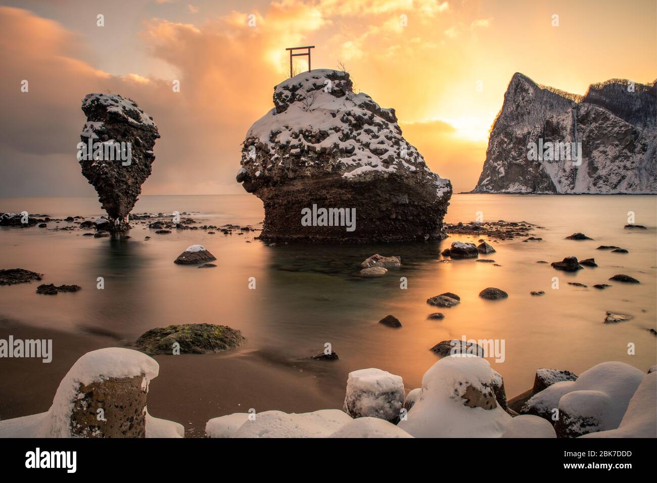 Alba al Santuario Ebisu IWA, Hokkaido, Giappone Foto Stock