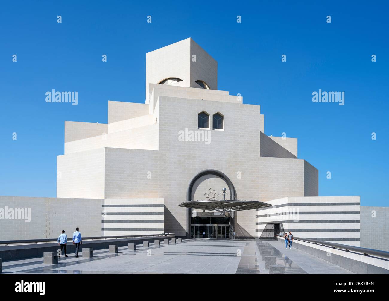 Il Museo di Arte Islamica, la Corniche, Doha, Qatar, Medio Oriente Foto Stock