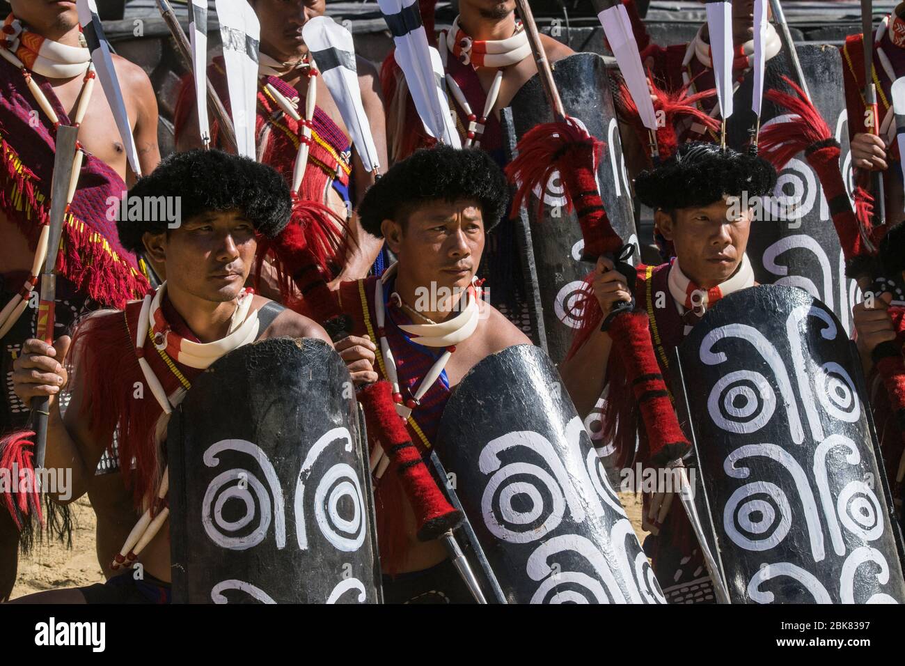 Guerrieri di Naga al Festival di Hornbill Foto Stock