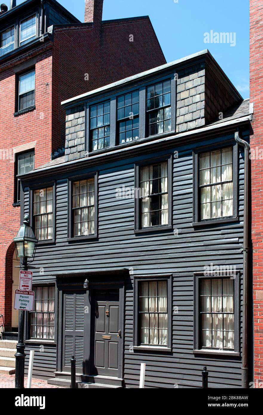 Dimora storica in legno nel quartiere storico di Beacon Hill a Boston, Massachusetts Foto Stock