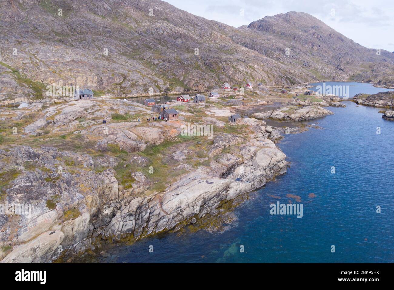 Veduta aerea del villaggio di pescatori abbandonato di Assaqutaq, Sisimuit, Groenlandia Foto Stock