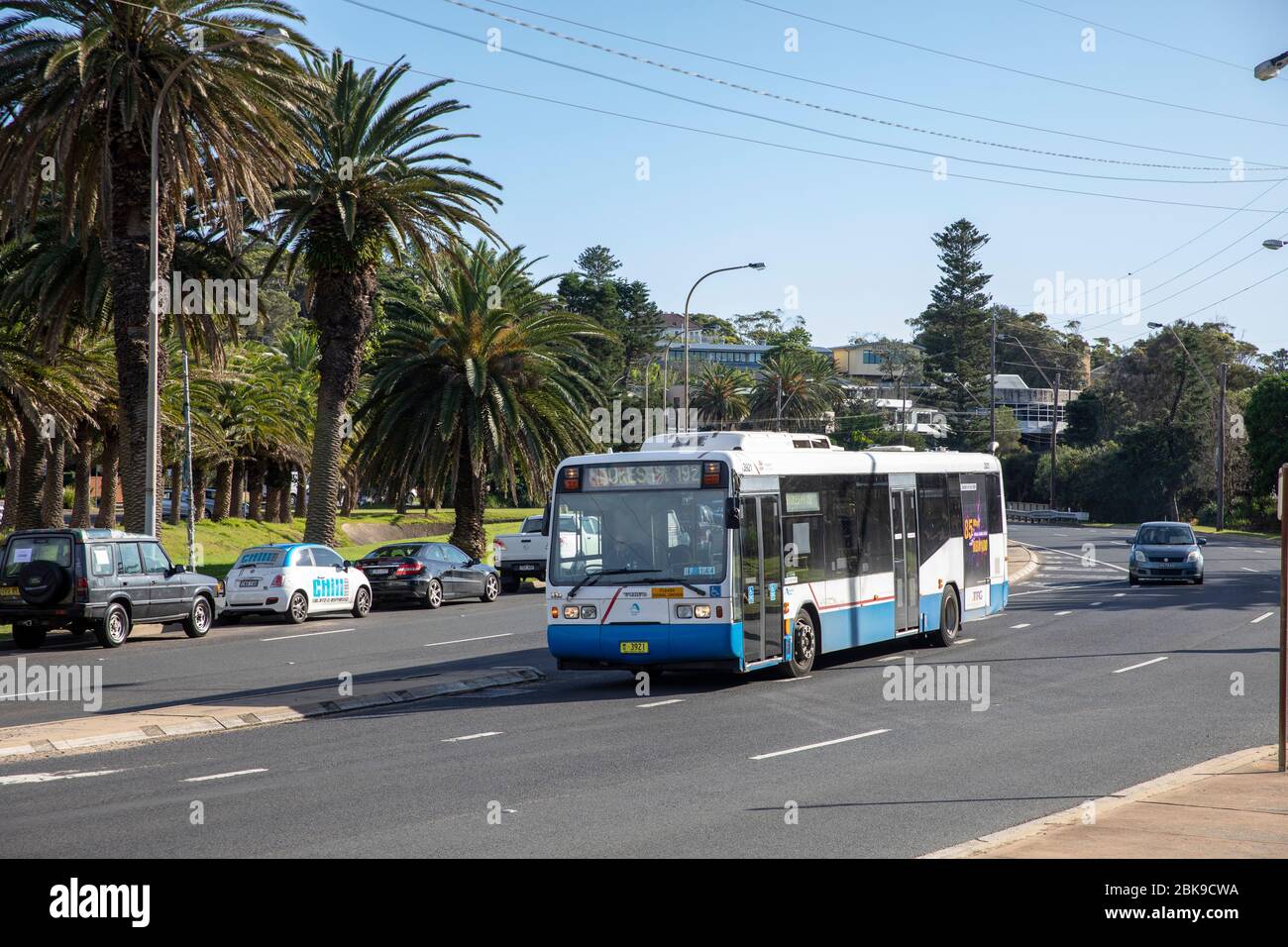 Autobus a un solo ponte di Sydney sulla strada barrenjoey Sydney spiagge del nord, Australia Foto Stock