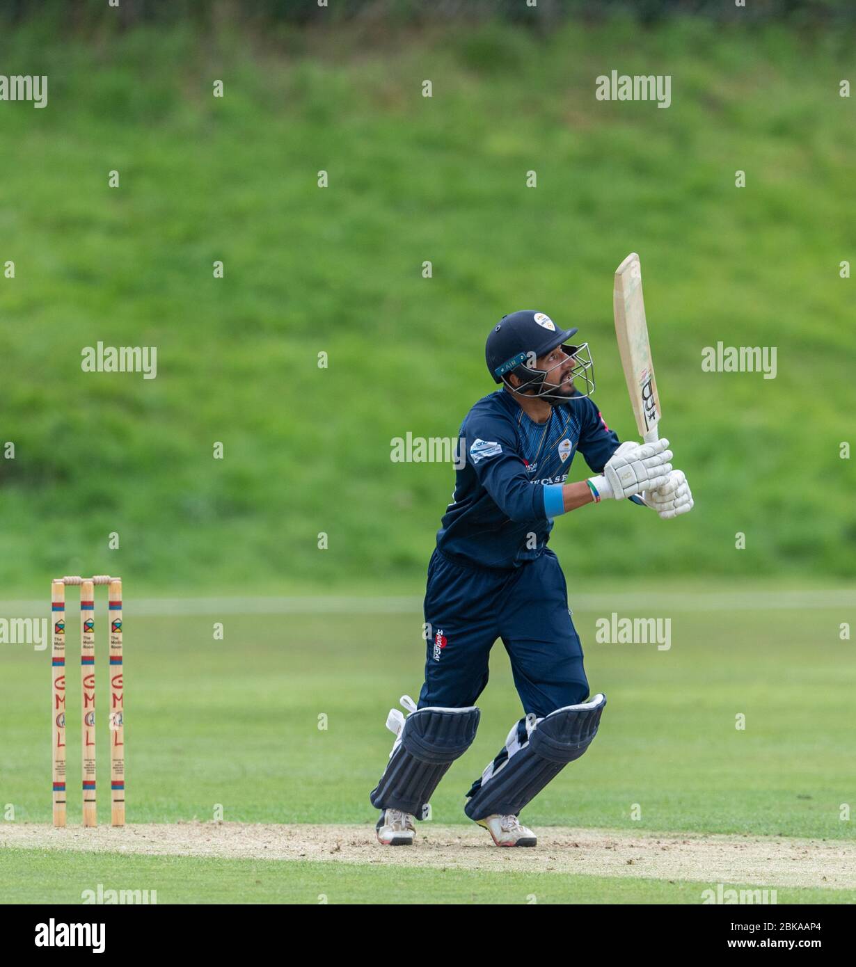 Anuj dal battendo per Derbyshire II XI contro Yorkshire in una partita T20 al Glossop Cricket Club 24 luglio 2019 Foto Stock