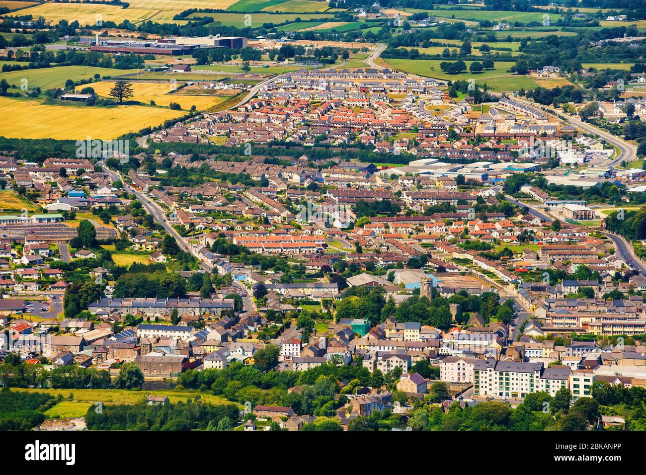 Città di Clonmel nella contea di Tipperary, Irlanda, vista aerea. Foto Stock