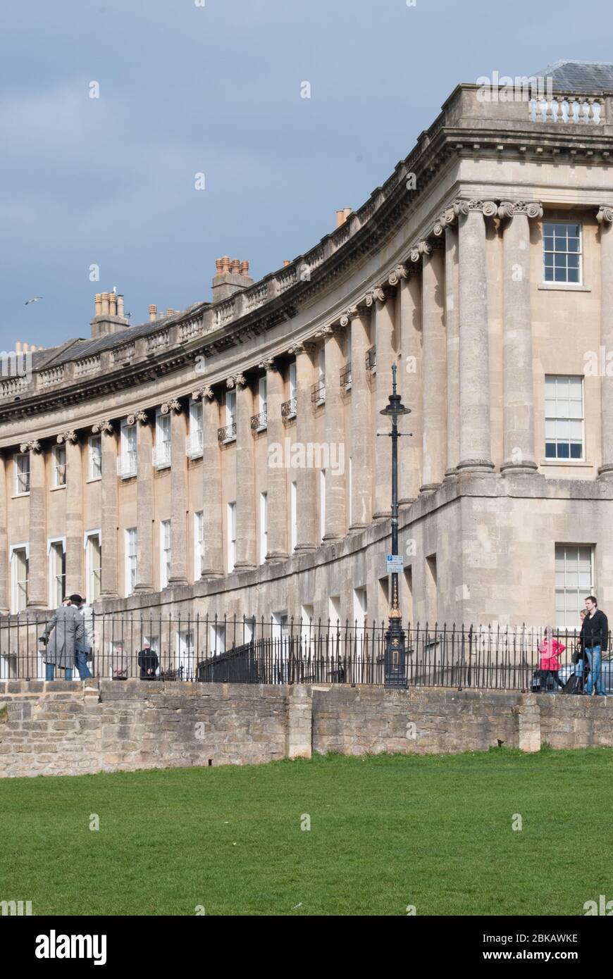 Bath Stone Terraced Houses Georgian Architecture Terraces The Royal Crescent, Bath, BA1 2LS Regno Unito John Wood il sito più giovane del patrimonio mondiale Foto Stock