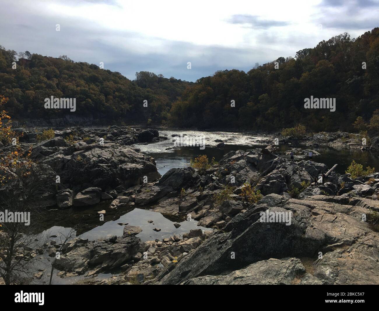 Sentiero escursionistico del paesaggio delle Great Falls lungo il fiume Potomac Foto Stock