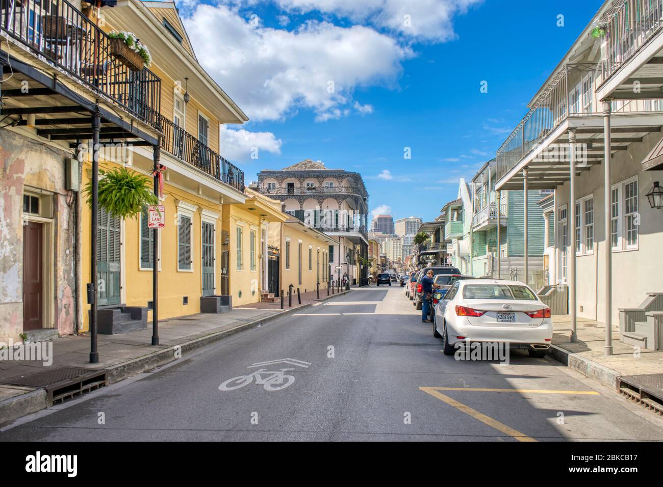 Mattina tranquilla in Bourbon Street, New Orleans Foto Stock