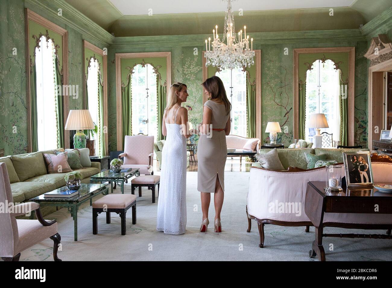 First Lady Melania Trump e Suzanne Ircha | 12 luglio 2018 il Presidente Trump e il viaggio della First Lady in Europa Foto Stock