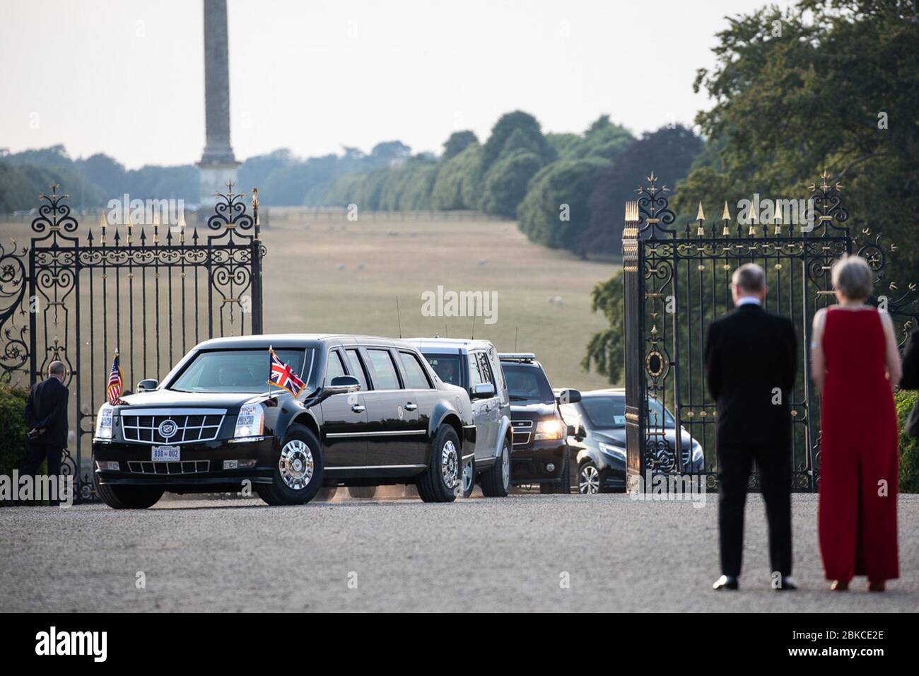 Il 12 luglio 2018, il primo ministro Theresa May e suo marito Philip hanno ospitato una cerimonia di arrivo a Blenheim Palace durante la visita del presidente Trump e della First Lady Melania Trump nel Regno Unito. Foto Stock